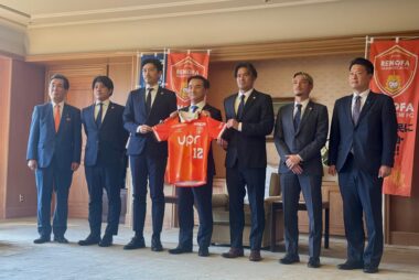 1/13(火)村岡知事を表敬訪問いたしました